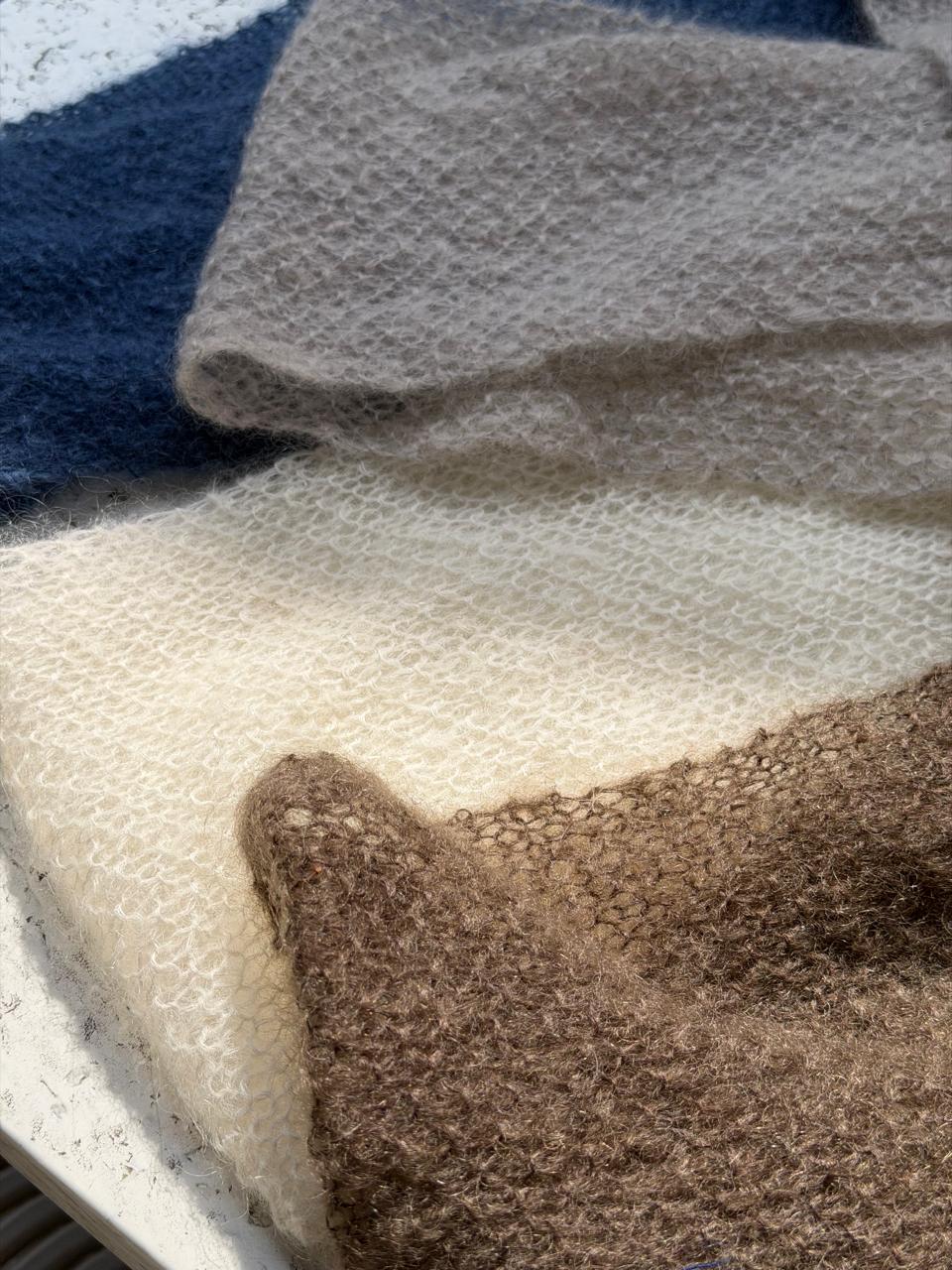 CUELLO MOHAIR
